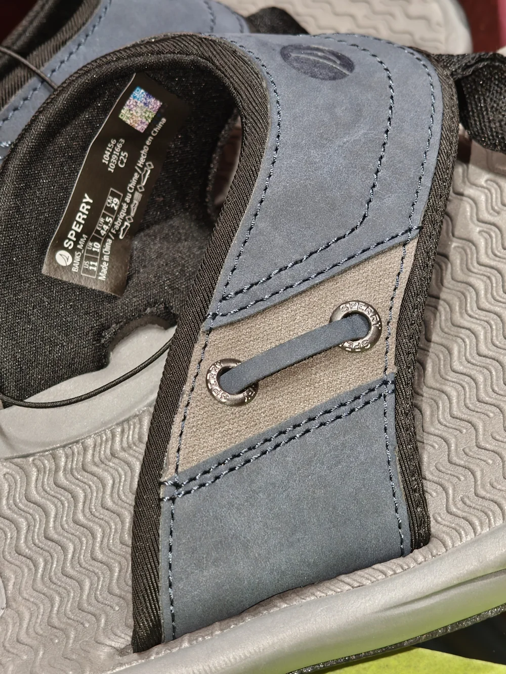 Sperry Men's Navy and Brown Flip Flops with Gray Footbed Brand New